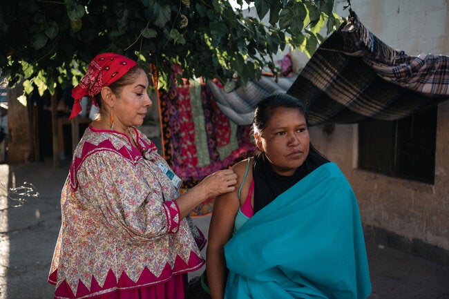 No Dia Internacional de Enfermagem, Paho alerta sobre o declínio dramático nos graduados em enfermagem - Paho/que