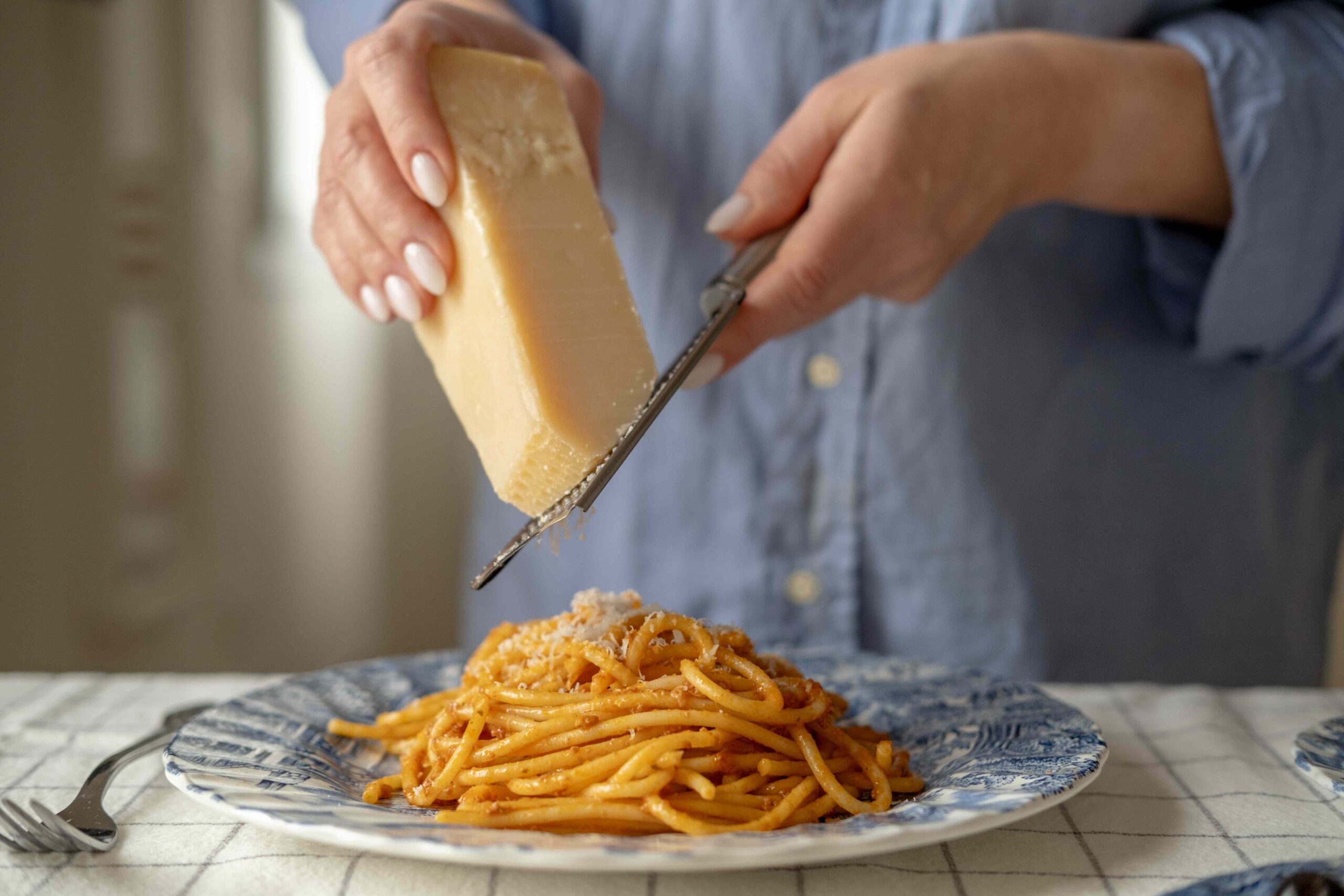 O queijo pode realmente desencadear pesadelos? Novo estudo diz que é possível