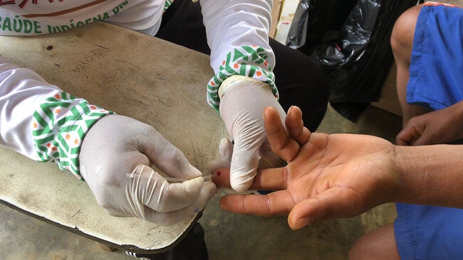 Quem pede a agir contra a hepatite e anuncia que a hepatite D é carcinogênica - OPS/quem