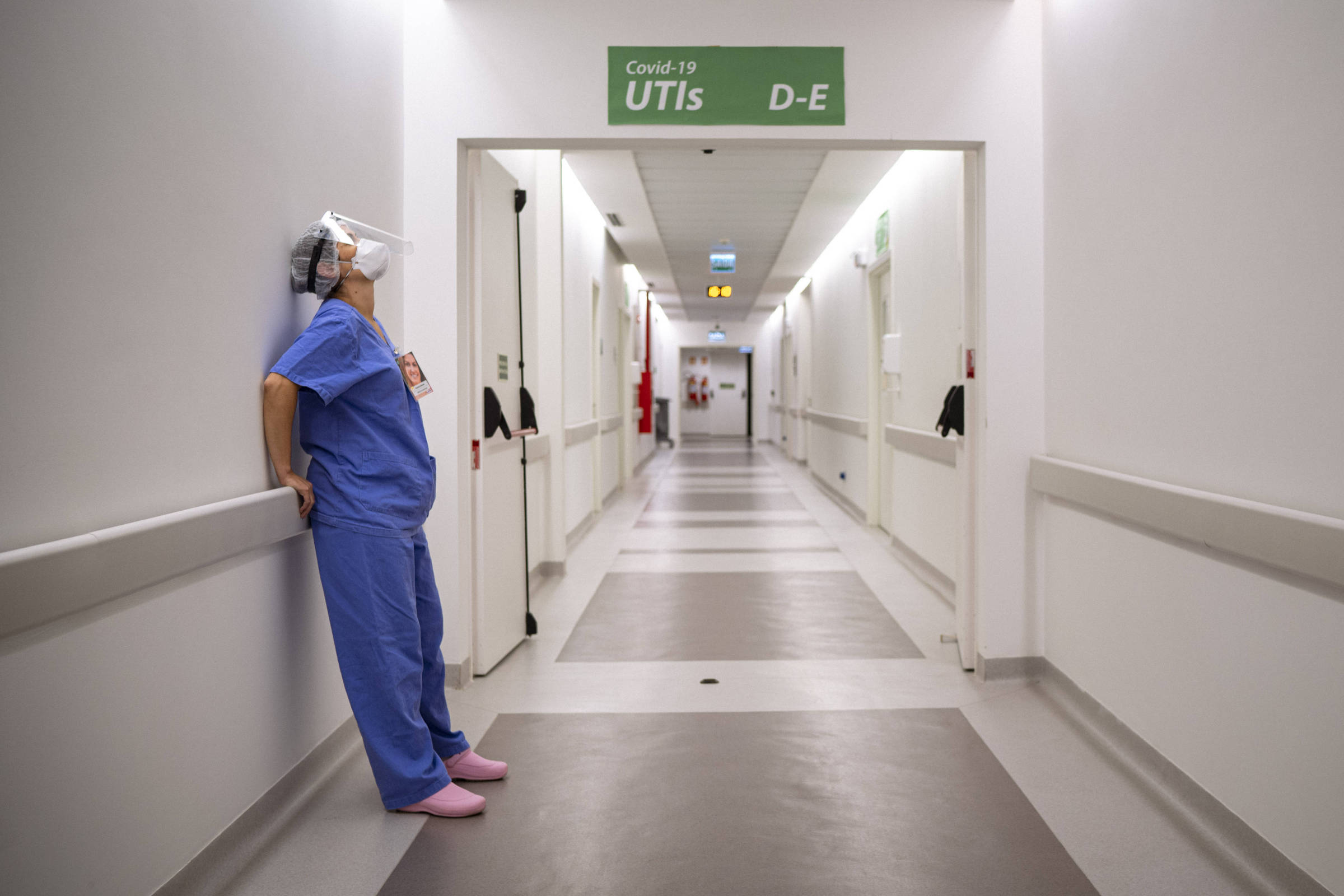 7 em cada 10 médicos já apresentaram sinais de depressão, aponta pesquisa - 24/11/2022 - Saúde Mental