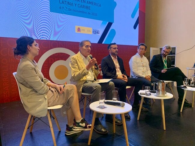 OPAS promove cooperação inter-regional para fortalecer a autonomia sanitária na América Latina e no Caribe, no âmbito da Cúpula UE-CELAC - OPAS/OMS