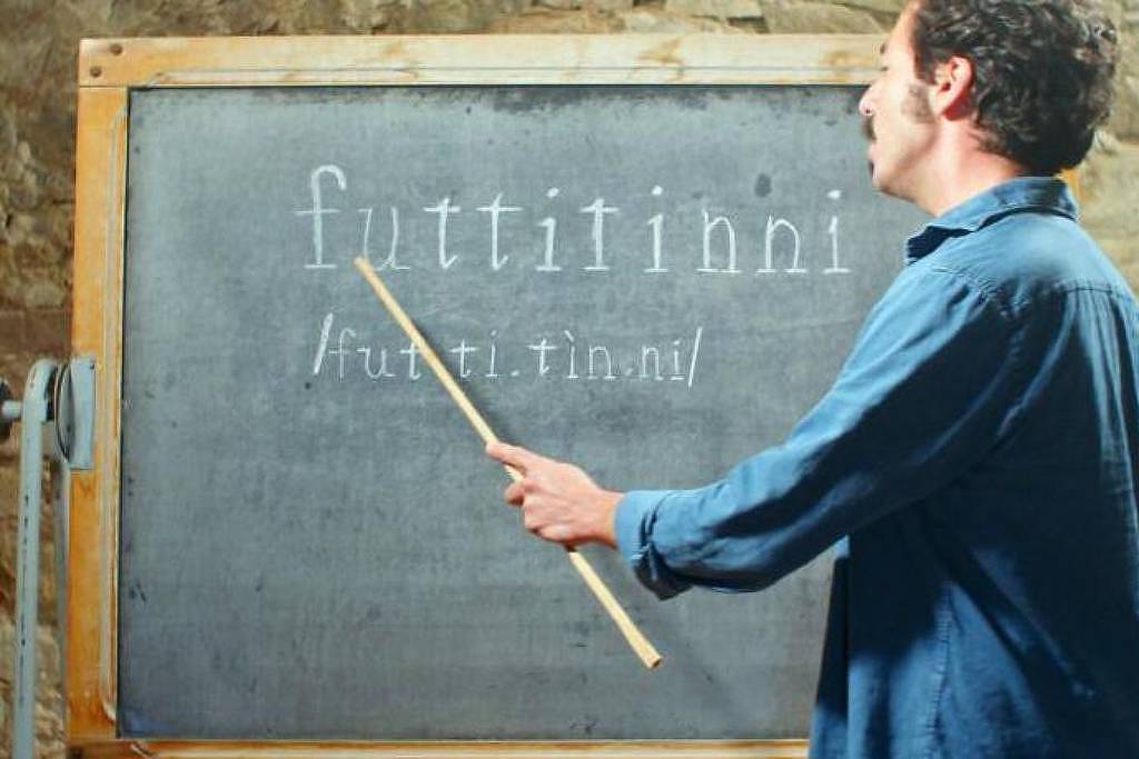 Entenda o que é futtitinni, uma filosofia siciliana - 28/12/2025 - Equilíbrio