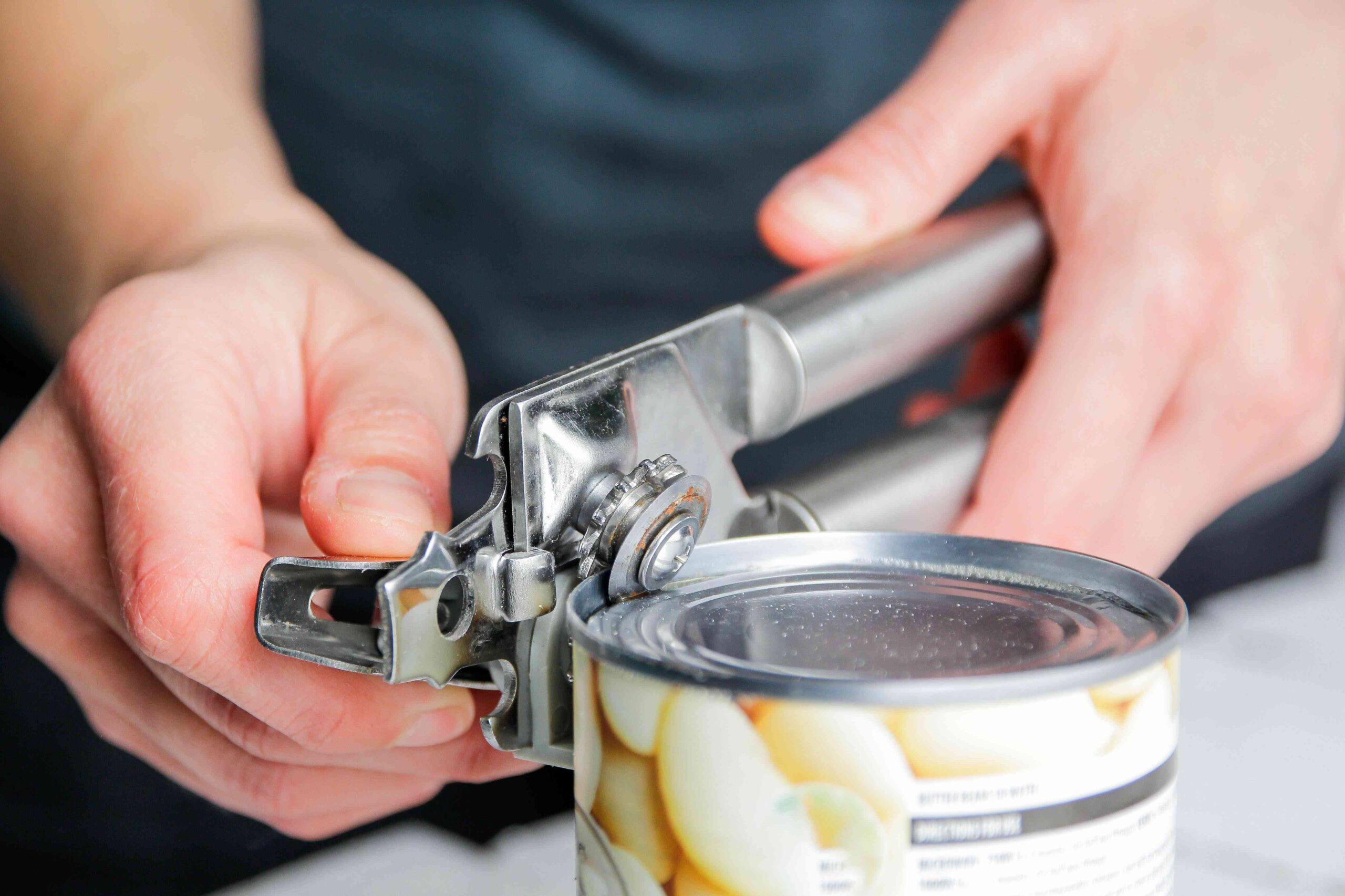 O que os nutricionistas dizem que você deve sempre fazer antes de comer ou cozinhar feijão enlatado