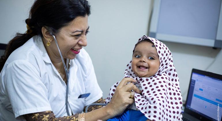 A Cobertura Universal de Saúde pode ajudar a promover o direito das crianças à saúde, eliminando barreiras aos serviços de saúde. Investir na saúde das crianças significa investir no futuro da sociedade